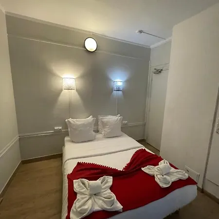 Hotel Central 호텔
